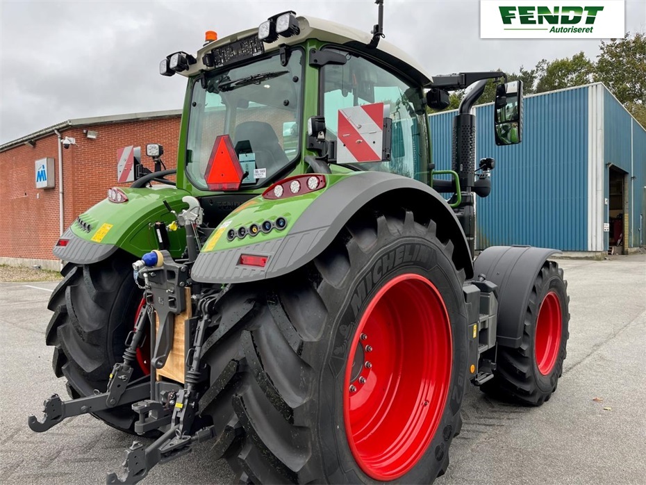 Fendt 724 VARIO GEN6 - Traktorer - Traktorer 4 wd - 8