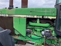 John Deere 4240S TRAKTOR - Traktorer - Traktorer 4 wd - 5