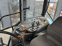 New Holland 8260 - Traktorer - Traktorer 4 wd - 2