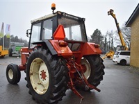 IH 1055 - Traktorer - Traktorer 2 wd - 4