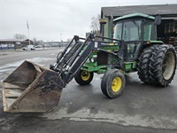 John Deere 2850 med frontlæsser og redskaber - Traktorer - Traktorer 2 wd - 2