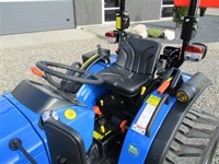 Solis 26 6+2 gearmaskine med Servostyrring og Industri hjul - Traktorer - Traktorer 4 wd - 6