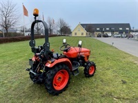 Kubota EK1-261 - Traktorer - Kompakt traktorer - 3