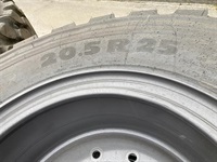 Michelin 20.5R25 Fabriksny dæk fra Case 621. - Hjul/larvefødder - Komplette hjul - 2