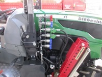- - - X3 - Traktorer - Traktorer 4 wd - 8