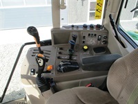John Deere 6230 med frontlift og Trima +4.0P frontlæsser - Traktorer - Traktorer 4 wd - 3