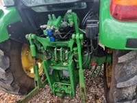John Deere 5115M - Traktorer - Traktorer 4 wd - 3