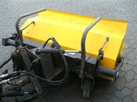 GMR FF 1200 LSA  Iseki - Traktormonteret koste/fejemaskiner - Frontophængt - 3