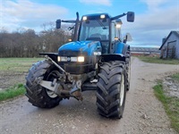 New Holland TM 150 alm foraksel frontlift. - Traktorer - Traktorer 4 wd - 2