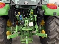 John Deere 5058E KUN 1100 TIMER OG AIRCON! - Traktorer - Traktorer 4 wd - 12