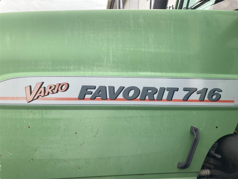 Fendt FAVORIT 716 VARIO - Traktorer - Traktorer 4 wd - 6