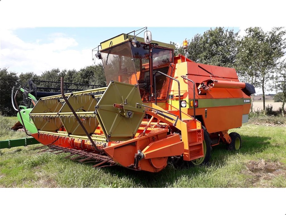 AGCO Traktorer købes Og landbrugs maskiner - Traktorer - Traktorer 4 wd - 2