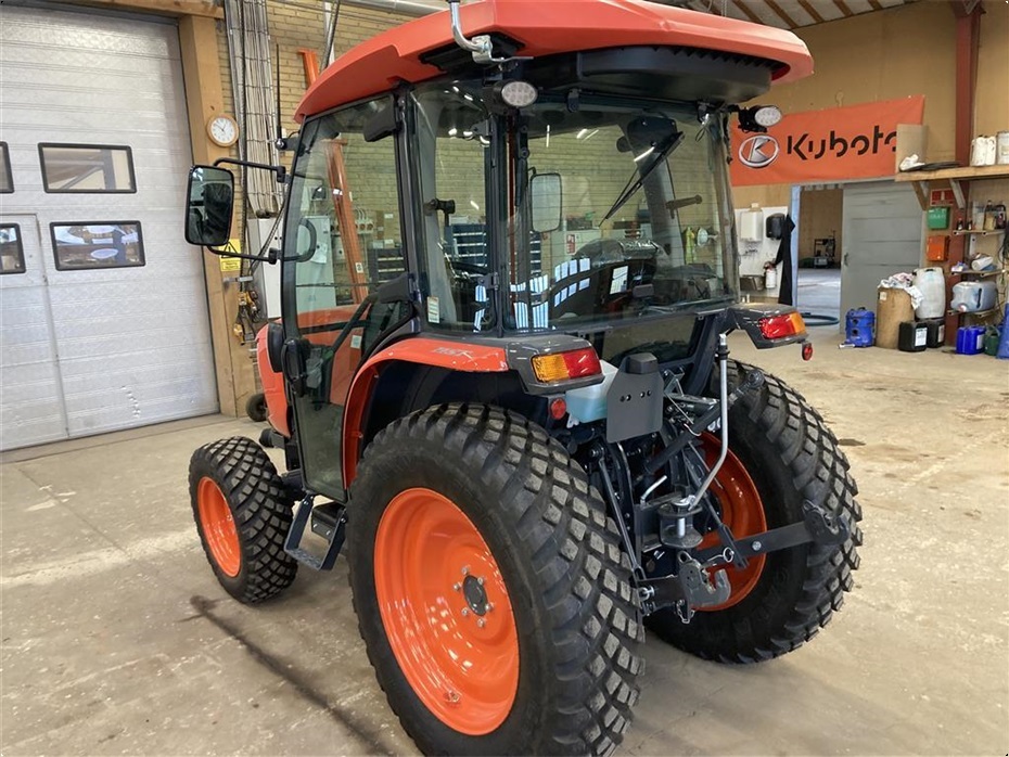 Kubota L2-452 - Traktorer - Kompakt traktorer - 4