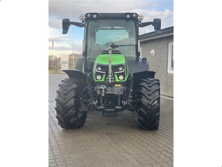 Deutz-Fahr 5115D TTV - Traktorer - Traktorer 4 wd - 3