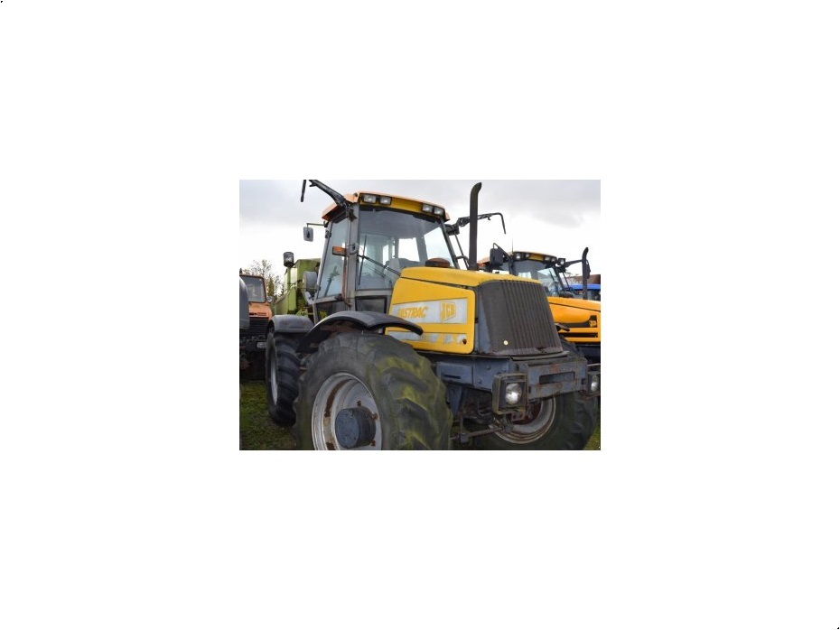 - - - Fastrac 2135 - 4WS - Traktorer - Kompakt traktorer - 2