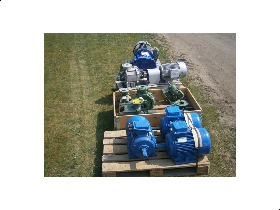 - - - Pumper-motorer-hydranter - Vandingsmaskiner - Pumper - 1