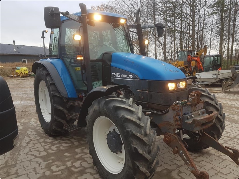 New Holland TS 115 Frontlift - Traktorer - Traktorer 4 wd - 2