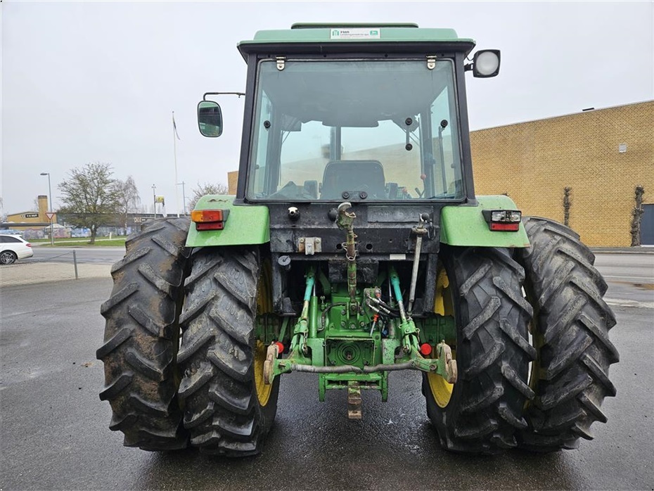 John Deere 2850 med frontlæsser og redskaber - Traktorer - Traktorer 2 wd - 11