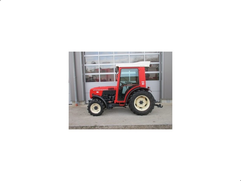 - - - K80 - Traktorer - Traktorer 4 wd - 1