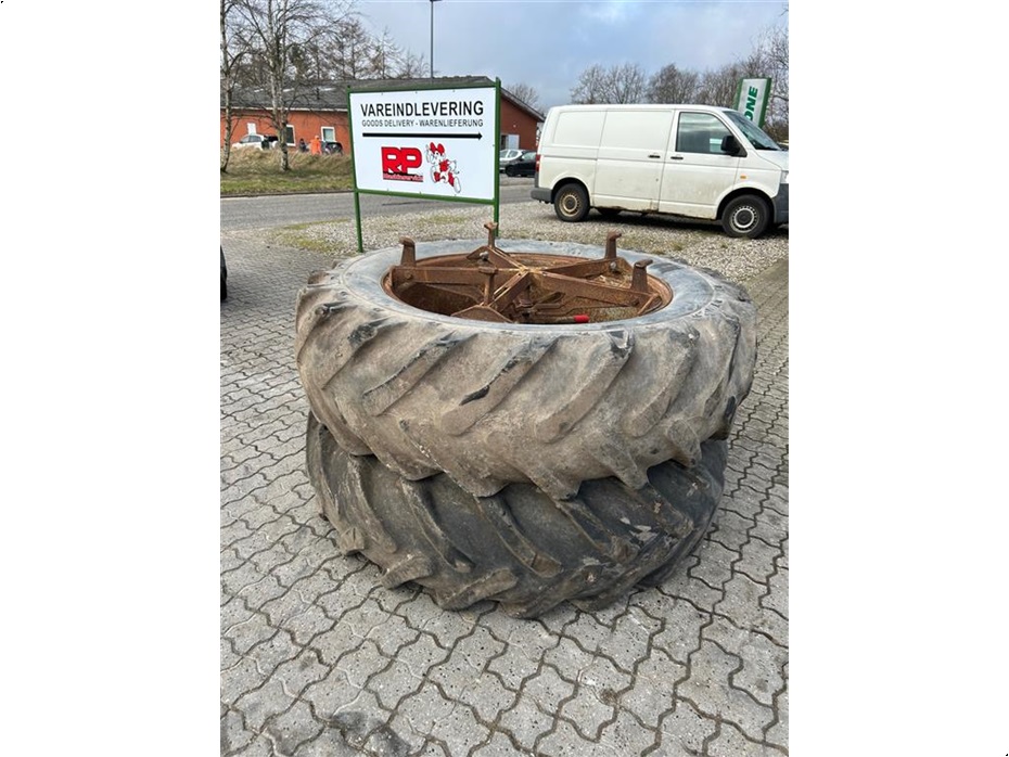 Dunlop 14.9 R38 - Traktor tilbehør - Dæk - 1