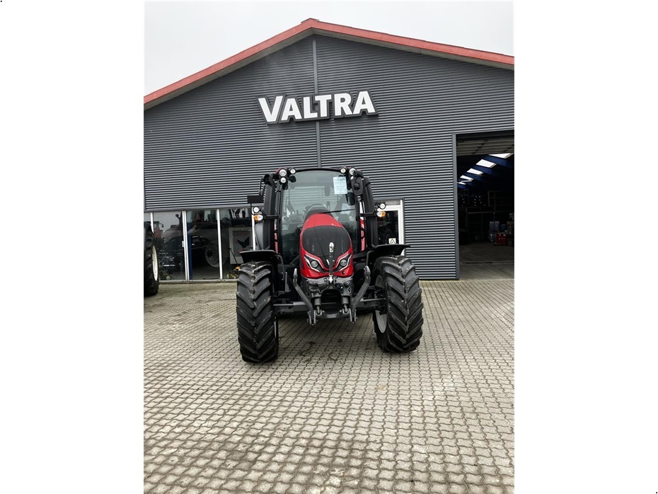 Valtra G135 Active - Traktorer - Traktorer 4 wd - 2