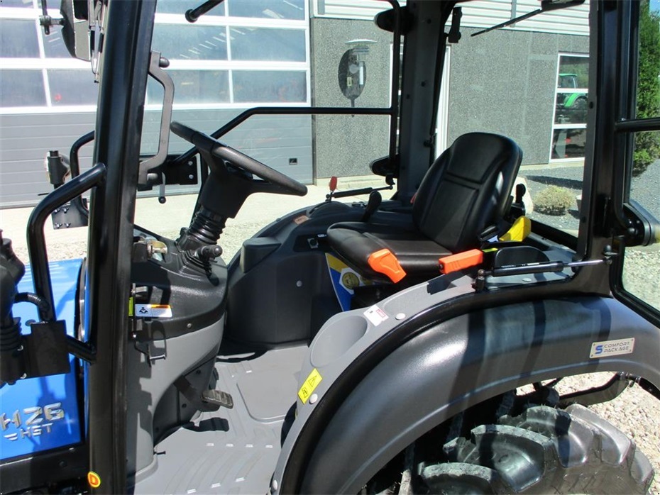 Solis 26 HST med kabine og traktorhjul - Traktorer - Traktorer 4 wd - 3
