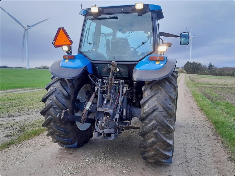 New Holland TM 150 alm foraksel frontlift. - Traktorer - Traktorer 4 wd - 4