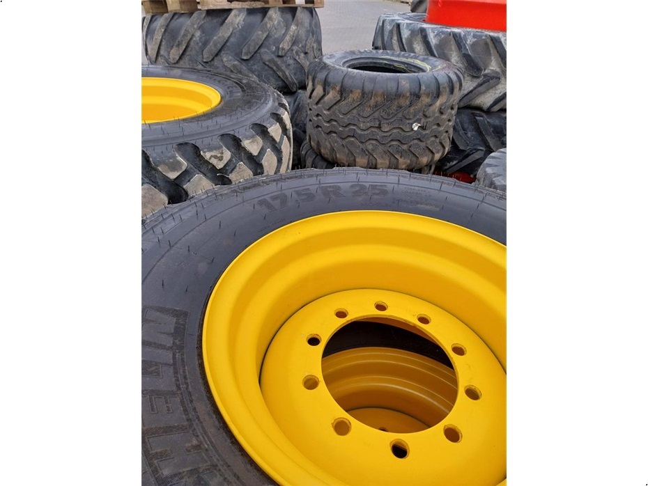 Michelin 17.5 R25 XHA2 - Hjul/larvefødder - Komplette hjul - 5