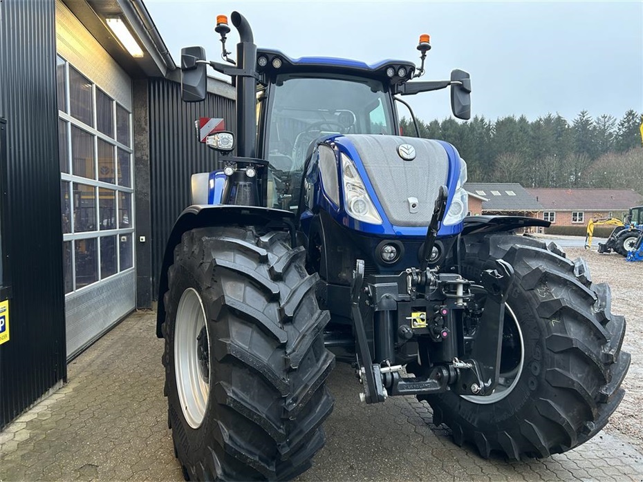 New Holland T7.300 AC - Traktorer - Traktorer 4 wd - 6
