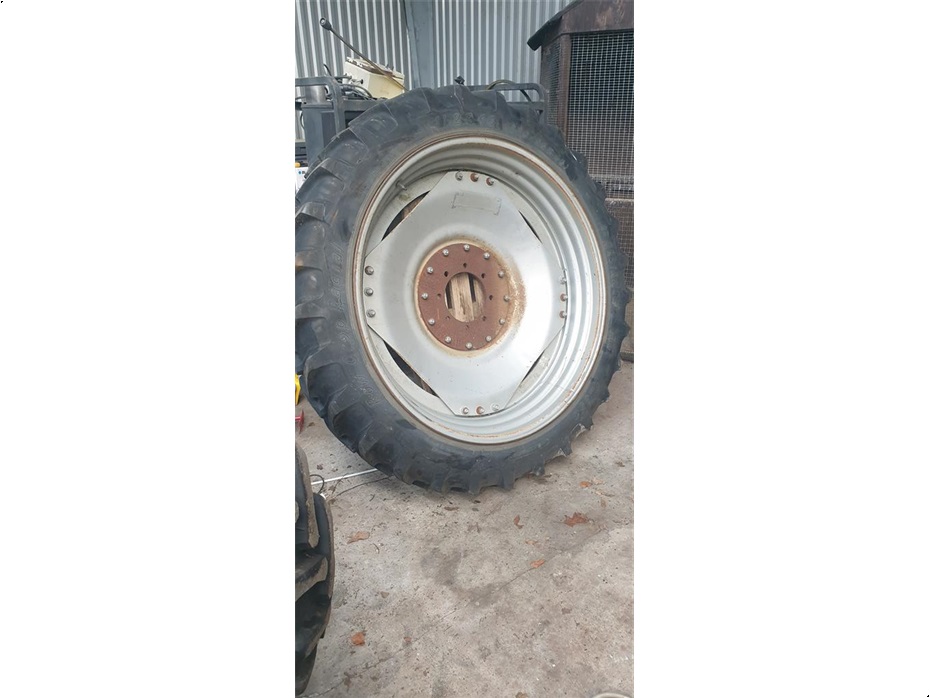 Alliance 270/95R46 230/95R32 - Traktor tilbehør - Sprøjtehjul - 1