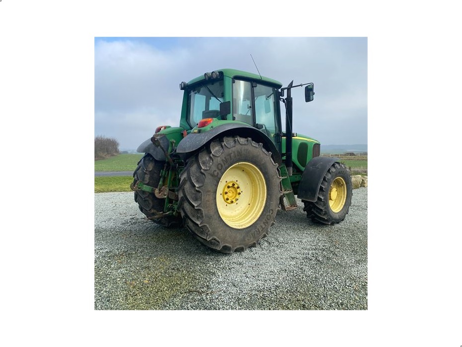 John Deere 6820 - Traktorer - Traktorer 4 wd - 2