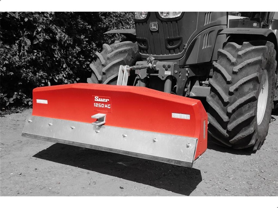 Suer 1250 kg med skrabe funktion GRATIS LEVERING - Traktor tilbehør - Vægte - 1