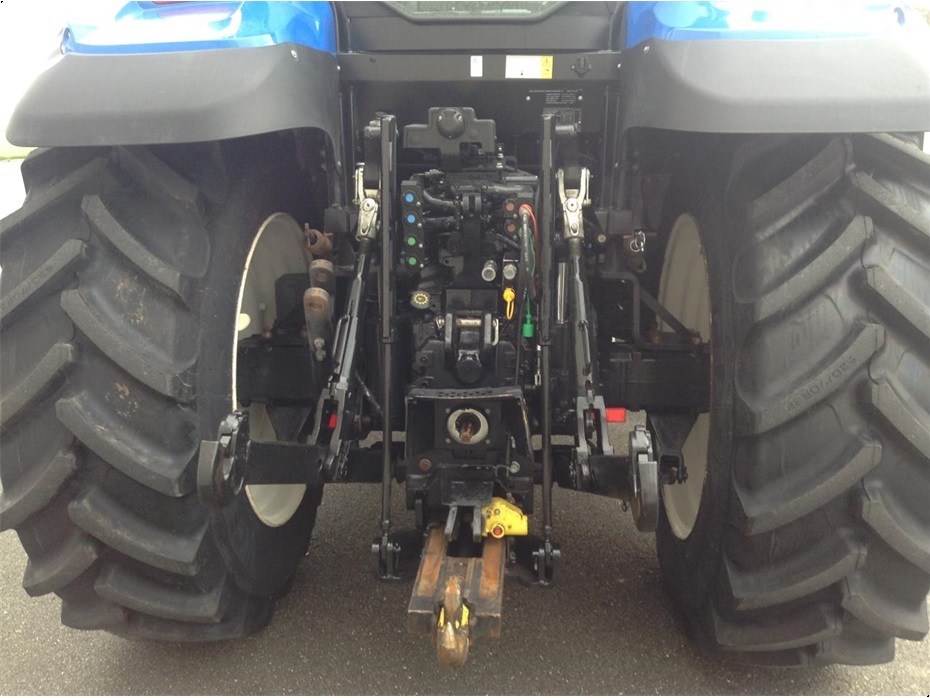 New Holland T7.165 CLASSIC - Traktorer - Traktorer 4 wd - 6