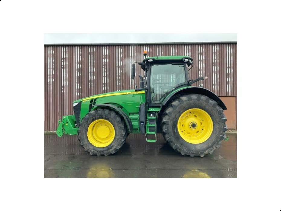 John Deere JOHN DEERE 8370R - Traktorer - Traktorer 4 wd - 2