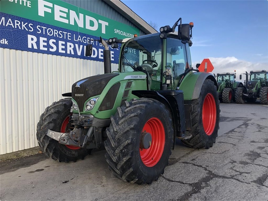 Fendt 720 Vario SCR Profi Plus - Traktorer - Traktorer 4 wd - 2