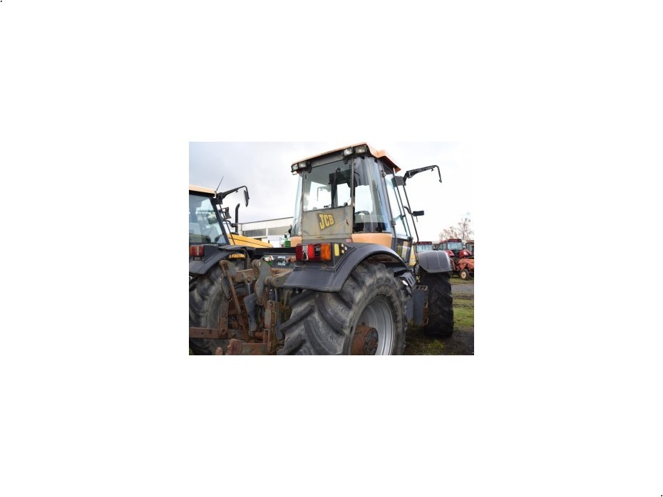 - - - Fastrac 2135 - 4WS - Traktorer - Kompakt traktorer - 4