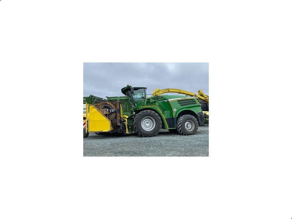 John Deere 8700 - Høstmaskiner - Selvkørende finsnittere - 2